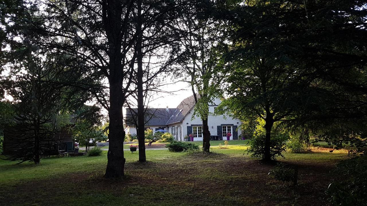 Le Clos Des Ecureuils Vouzon Exteriör bild