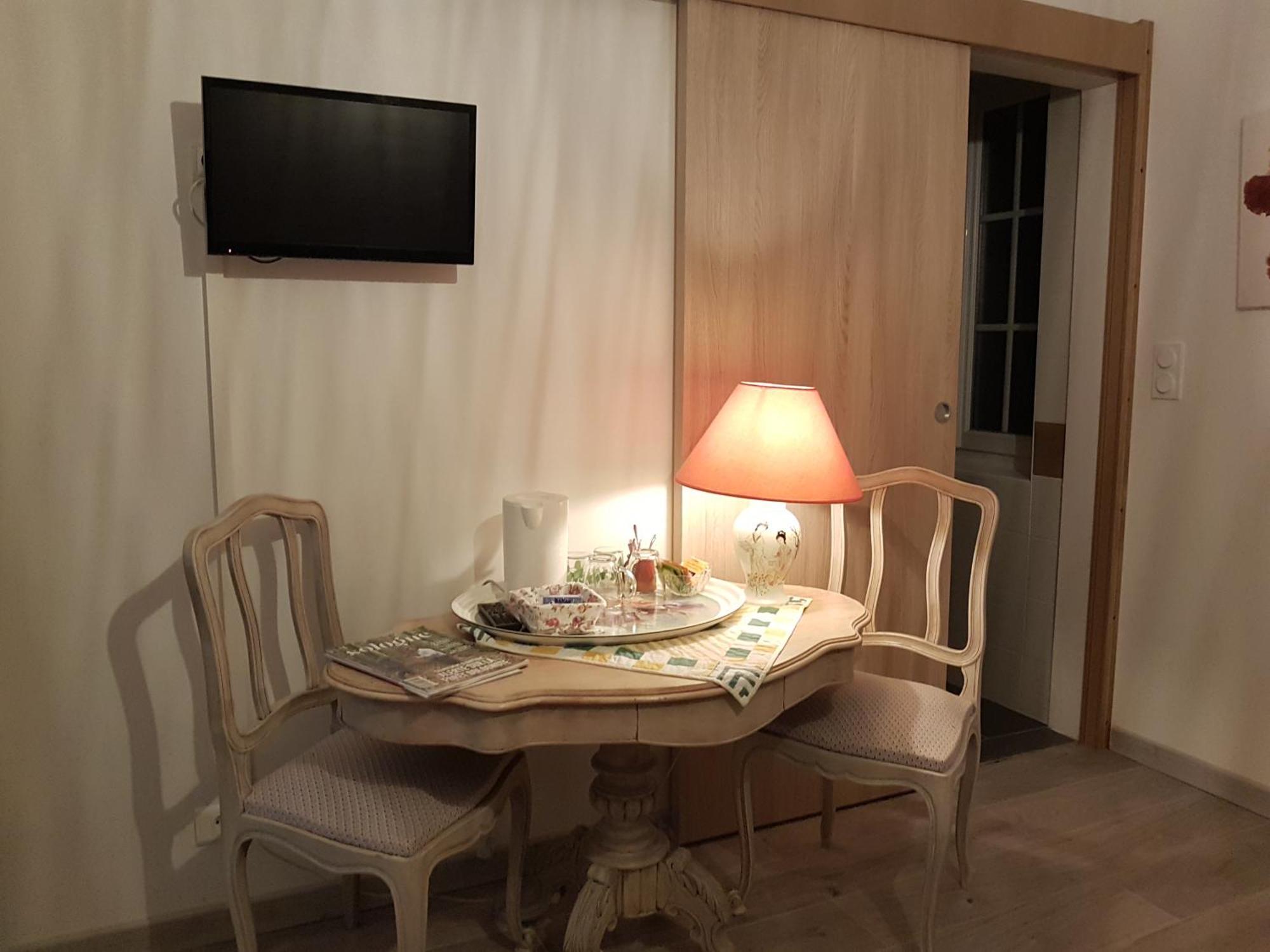 Le Clos Des Ecureuils Vouzon Exteriör bild