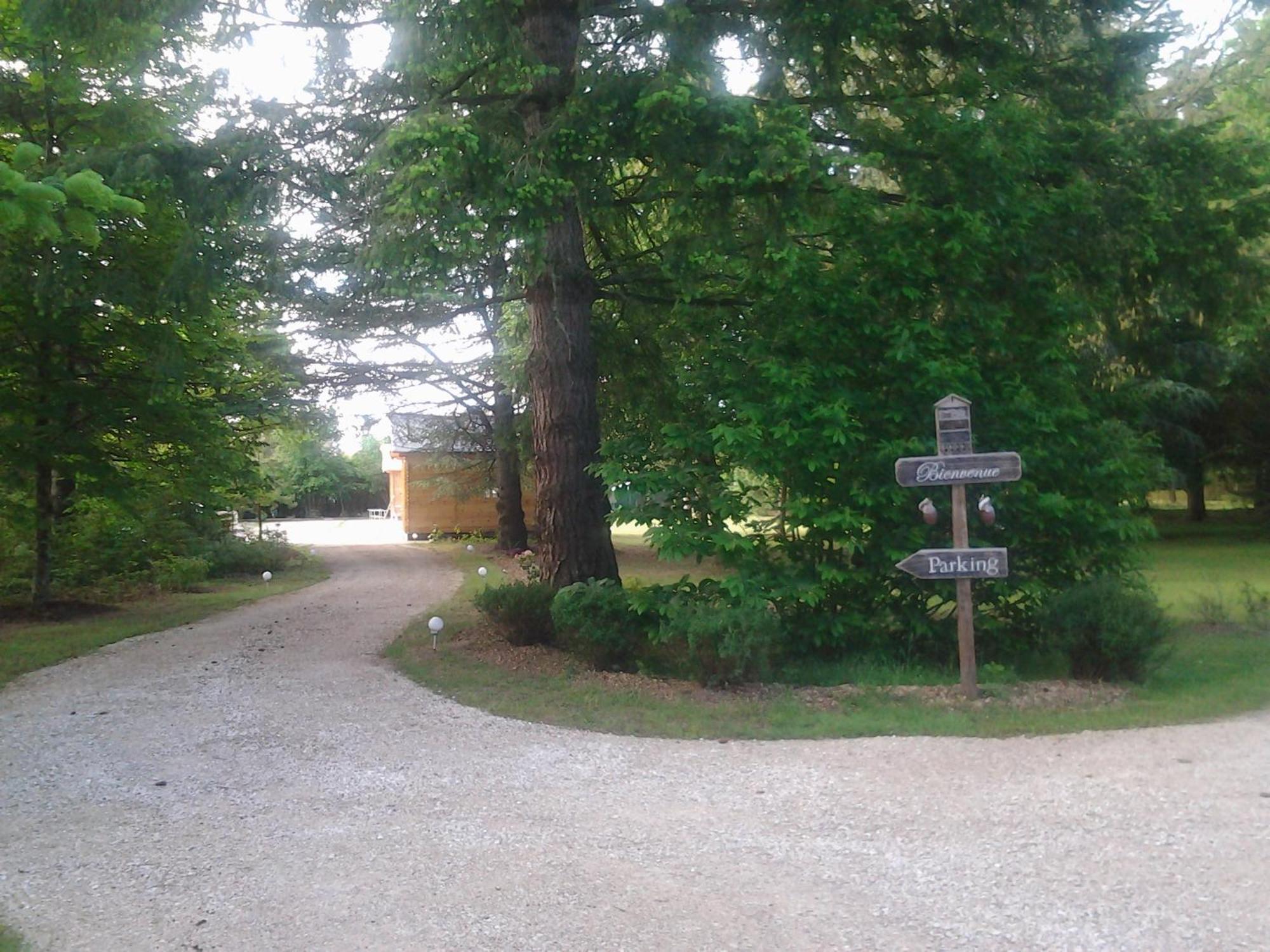 Le Clos Des Ecureuils Vouzon Exteriör bild
